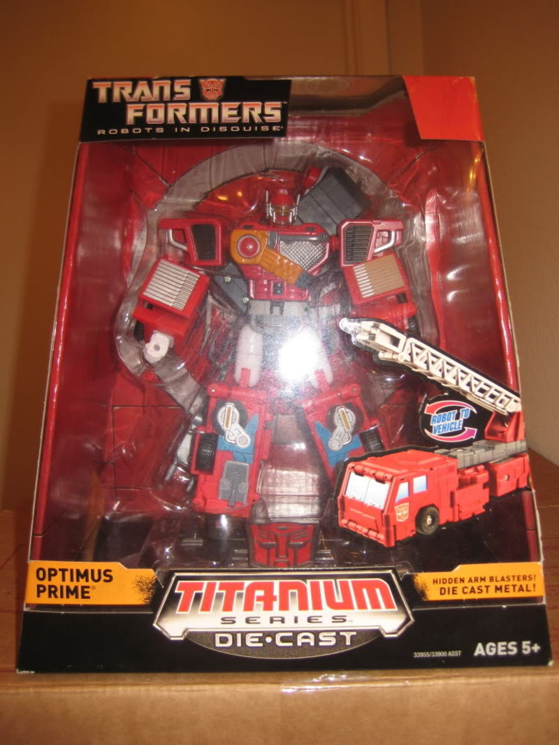 Transformers Optimus Prime (Robots In Disguise) Titanium