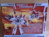 Transformers Jetfire Classics Series thumbnail 32