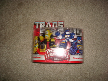 Transformers Bumblebee vs. Soundwave Transformers Movie Universe