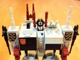 Transformers News: Crave News 07-21-2011: Comic Con Giveaway on Crave.com! Image