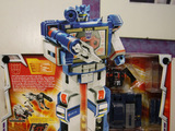 Transformers Soundwave (Toys R Us Exclusive) Classics Series thumbnail 4