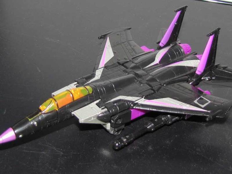 Transformers Ultra Magnus vs. Skywarp (Target Exclusive) Classics Series