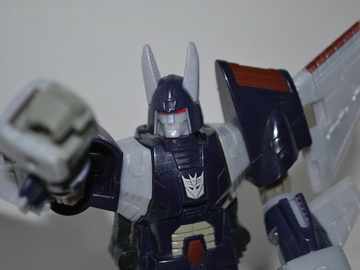 Transformers Cyclonus w/ Nightstick Classics Series