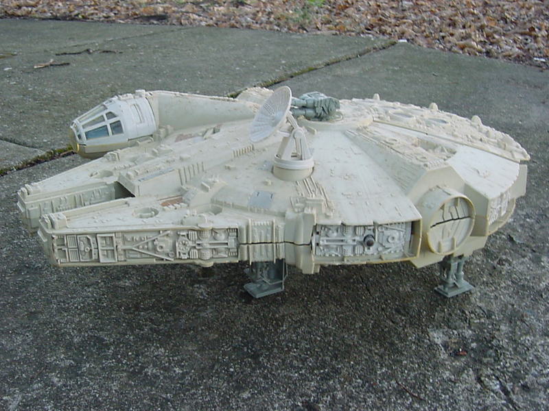 Star Wars Millennium Falcon (ROTJ Box) Vintage Figures (pre-1997)